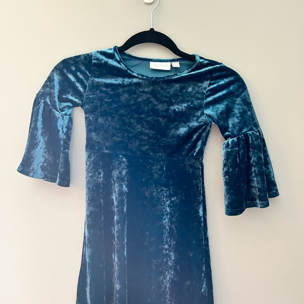 Children’s place velvet blue dress